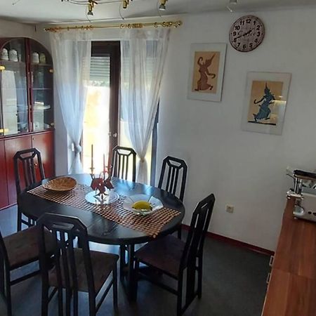 Quiet Apartment Close To Town 菲拉赫 外观 照片