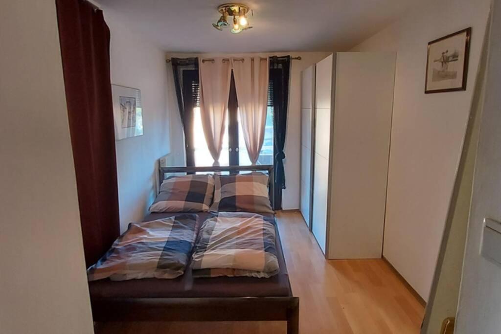 Quiet Apartment Close To Town 菲拉赫 外观 照片