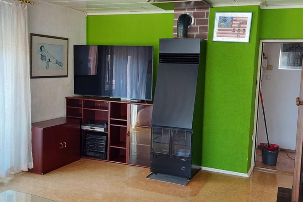 Quiet Apartment Close To Town 菲拉赫 外观 照片