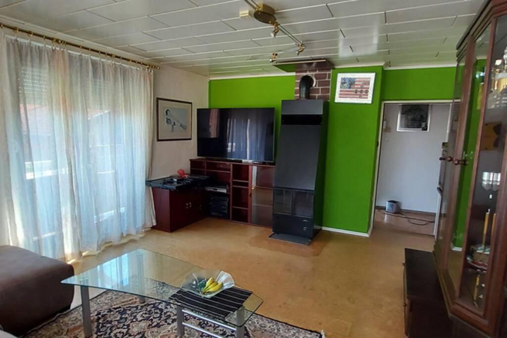 Quiet Apartment Close To Town 菲拉赫 外观 照片