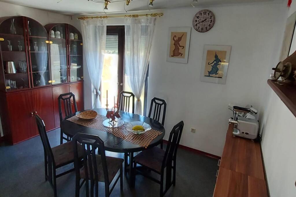 Quiet Apartment Close To Town 菲拉赫 外观 照片